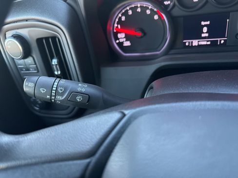 Used 2024 Chevrolet Silverado 1500 Custom image 33