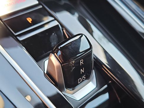 New 2025 Volkswagen GTI Autobahn image 17