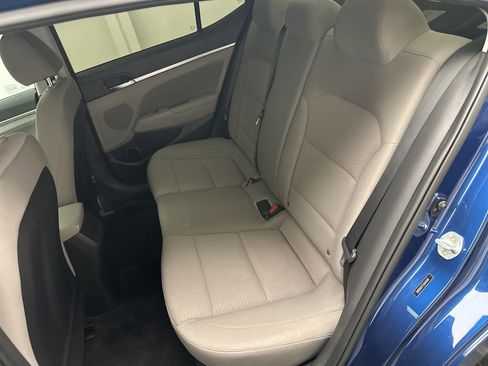 Used 2020 Hyundai Elantra SEL FWD image 12
