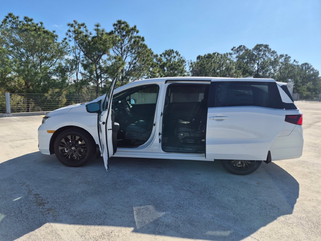 New 2027 Honda Odyssey Sport-L image 4