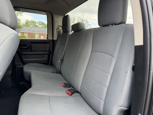 Used 2018 RAM 1500 Express AWD/4WD image 22