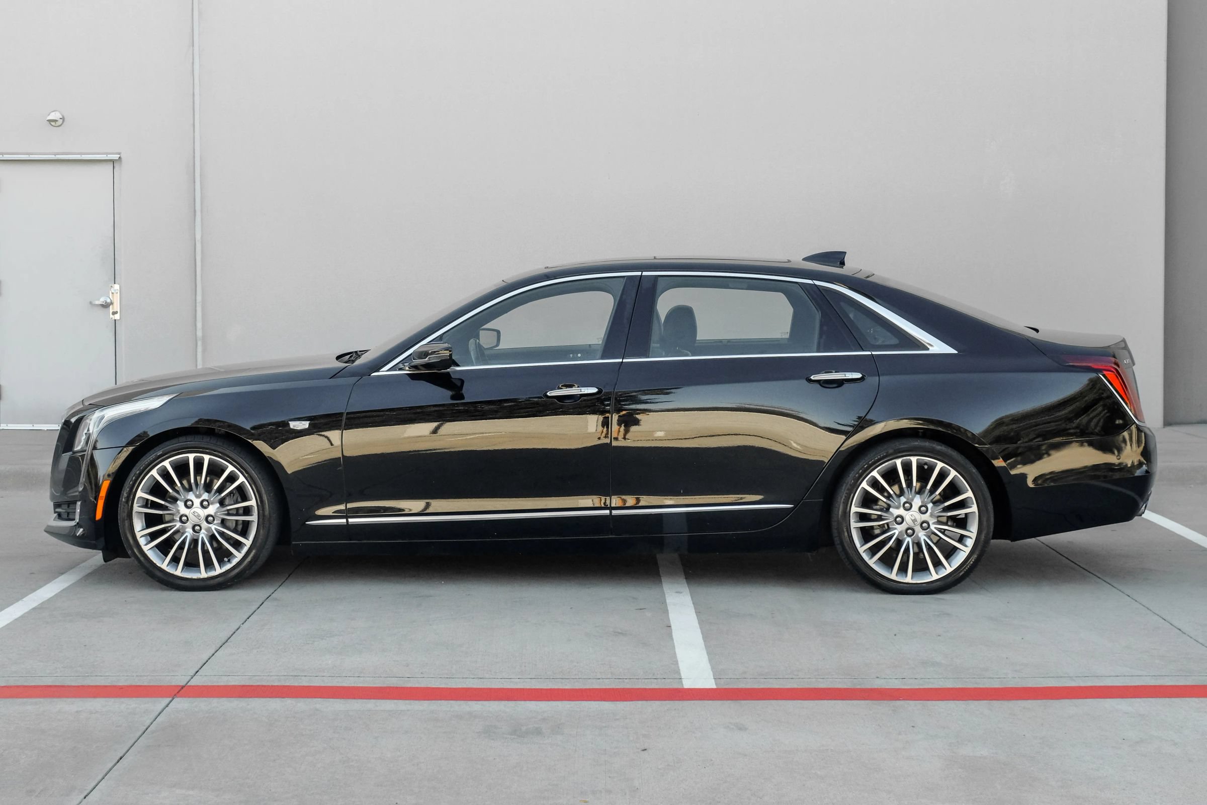 Used 2018 Cadillac CT6 Premium Luxury w/ Super Cruise Package AWD/4WD image 17