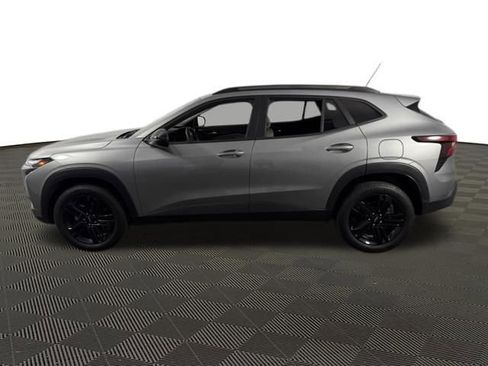 Used 2025 Chevrolet Trax ACTIV w/ Driver Confidence Package FWD image 4