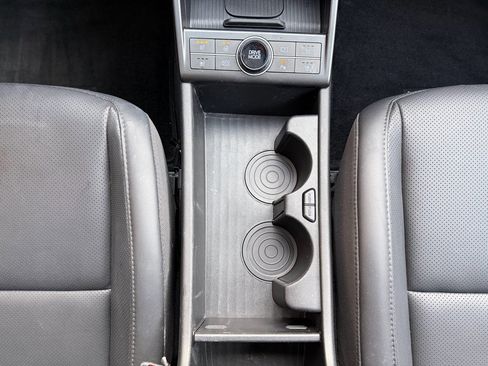 Certified 2025 Hyundai Kona Limited image 28