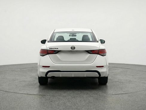 Used 2025 Nissan Sentra S image 7