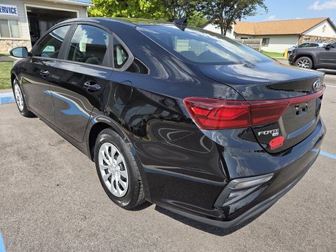 Used 2020 Kia Forte Sedan FWD image 5