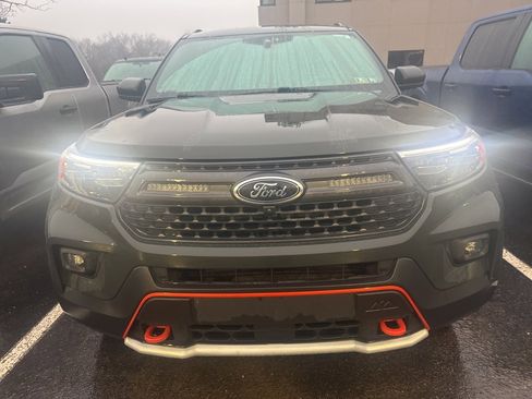 Used 2022 Ford Explorer Timberline image 2