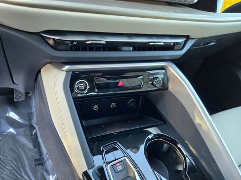 Used 2025 Audi Q5 Premium Plus w/ Premium Plus AWD/4WD image 22