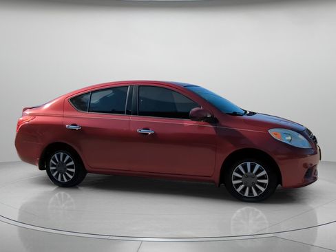 Used 2014 Nissan Versa SV FWD image 33