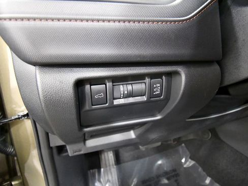 Used 2025 Subaru Forester Touring w/ Popular Package - Touring AWD/4WD image 20