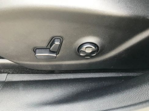 Used 2016 Jeep Cherokee Trailhawk w/ Comfort/Convenience Group image 15