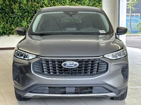 Certified 2024 Ford Escape Active AWD/4WD image 9