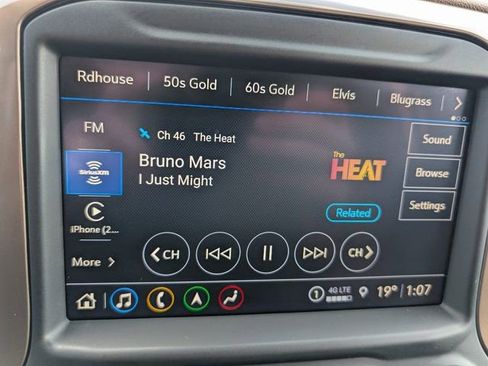 Used 2022 Chevrolet Silverado 1500 High Country image 16