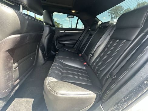 Used 2022 Chrysler 300 S RWD image 19