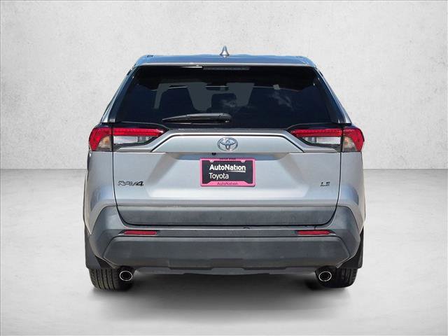 Used 2024 Toyota RAV4 LE FWD image 7