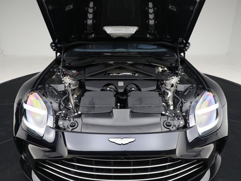 New 2026 Aston Martin V8 Vantage Coupe image 36