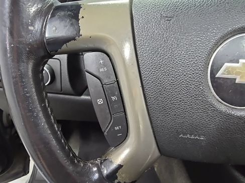 Used 2009 Chevrolet Tahoe LTZ AWD/4WD image 37