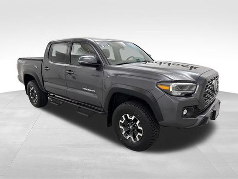 Used 2023 Toyota Tacoma TRD Off-Road AWD/4WD image 7