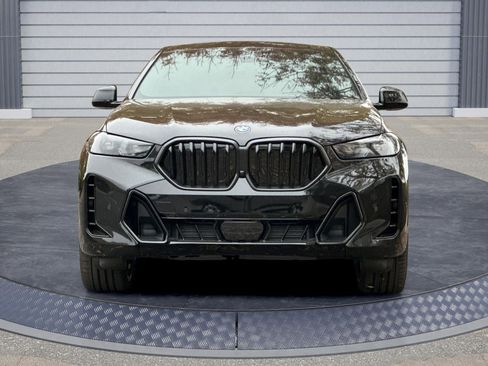 New 2026 BMW X6 xDrive40i w/ Climate Comfort Package image 2