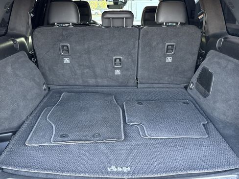 Used 2022 Jeep Grand Cherokee Summit image 21