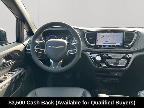 New 2026 Chrysler Pacifica Select FWD image 22