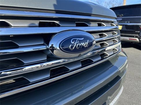 Certified 2019 Ford Expedition Max Limited w/ Equipment Group 302A image 10