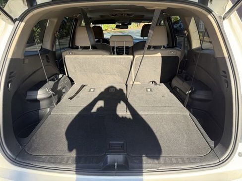 Used 2018 Honda Pilot Touring image 33