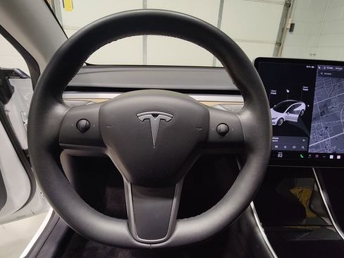 Used 2020 Tesla Model 3 Long Range image 22