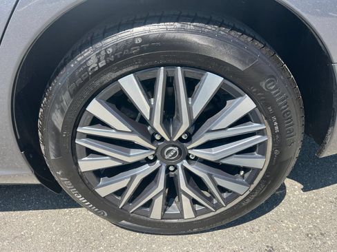 Used 2025 Nissan Altima 2.5 SV FWD image 30