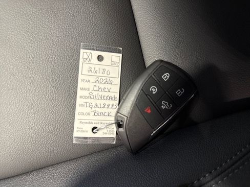 Used 2026 Chevrolet Silverado 1500 LT w/ Leather Package image 35