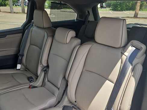 Used 2022 Honda Odyssey Elite image 25