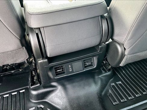 Used 2024 Chevrolet Silverado 1500 W/T w/ Z71 Off-Road Package image 34