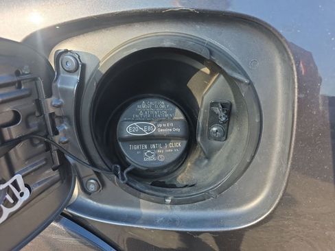 Used 2018 Toyota 4Runner TRD Off-Road Premium image 13