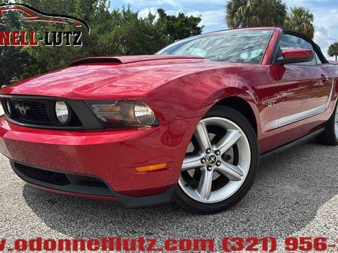 Used 2010 Ford Mustang GT Premium RWD image 2