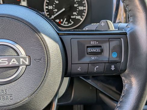 Used 2022 Nissan Pathfinder SL w/ SL Black Package image 19