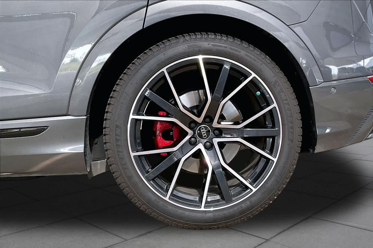 Used 2023 Audi Q8 Prestige AWD/4WD image 12