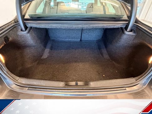 Used 2022 Dodge Charger SXT RWD image 16