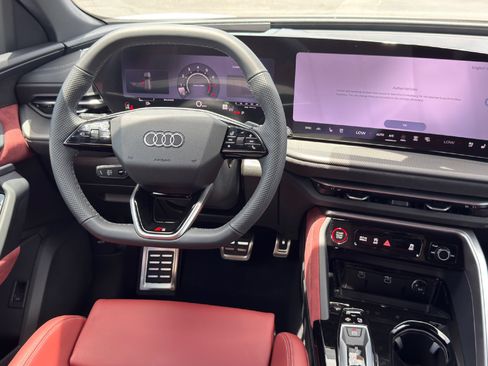 New 2026 Audi SQ5 Prestige AWD/4WD image 25