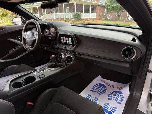 Used 2018 Chevrolet Camaro ZL1 image 58