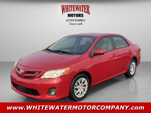 Used 2012 Toyota Corolla LE FWD image 1