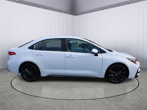 Certified 2023 Toyota Corolla SE image 9