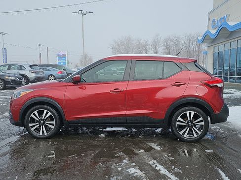 Used 2020 Nissan Kicks SV image 7