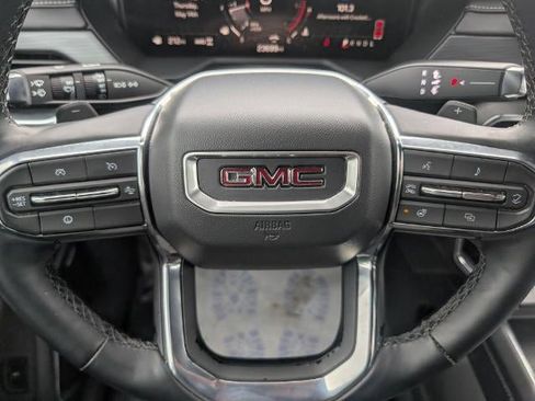 Used 2025 GMC Acadia Elevation AWD/4WD image 15