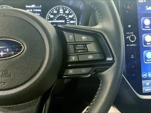 Used 2025 Subaru Forester Premium image 19