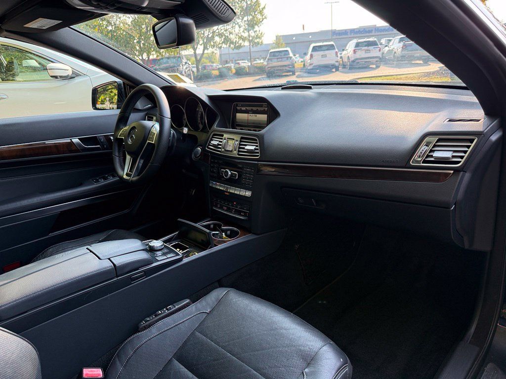 Used 2015 Mercedes-Benz E 550 Cabriolet image 35