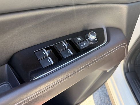 Used 2024 MAZDA CX-5 Signature image 12