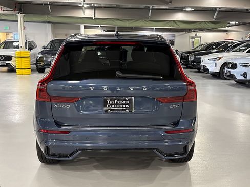 Certified 2026 Volvo XC60 B5 Plus AWD/4WD image 3