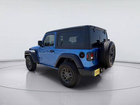 Used 2024 Jeep Wrangler Sport AWD/4WD image 4