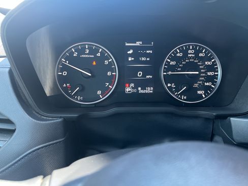 Used 2025 Subaru Forester Premium w/ Convenience Package #1 AWD/4WD image 3