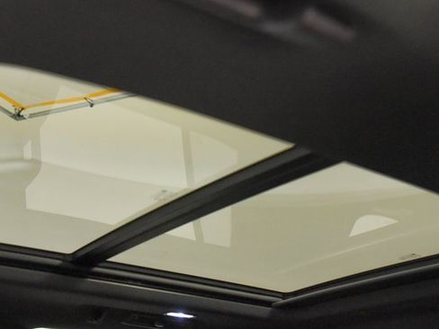 Used 2021 Chevrolet Tahoe High Country image 33